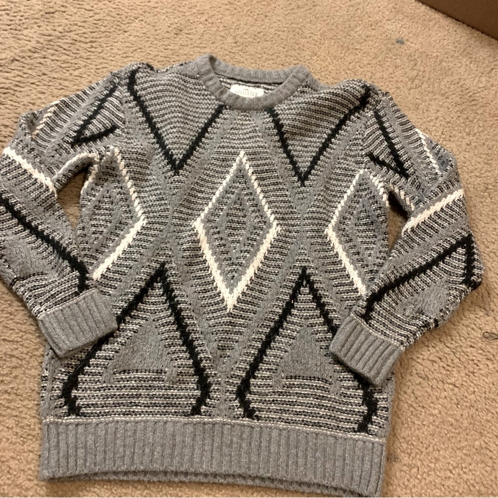 Hollister knit unisex sweater size medium